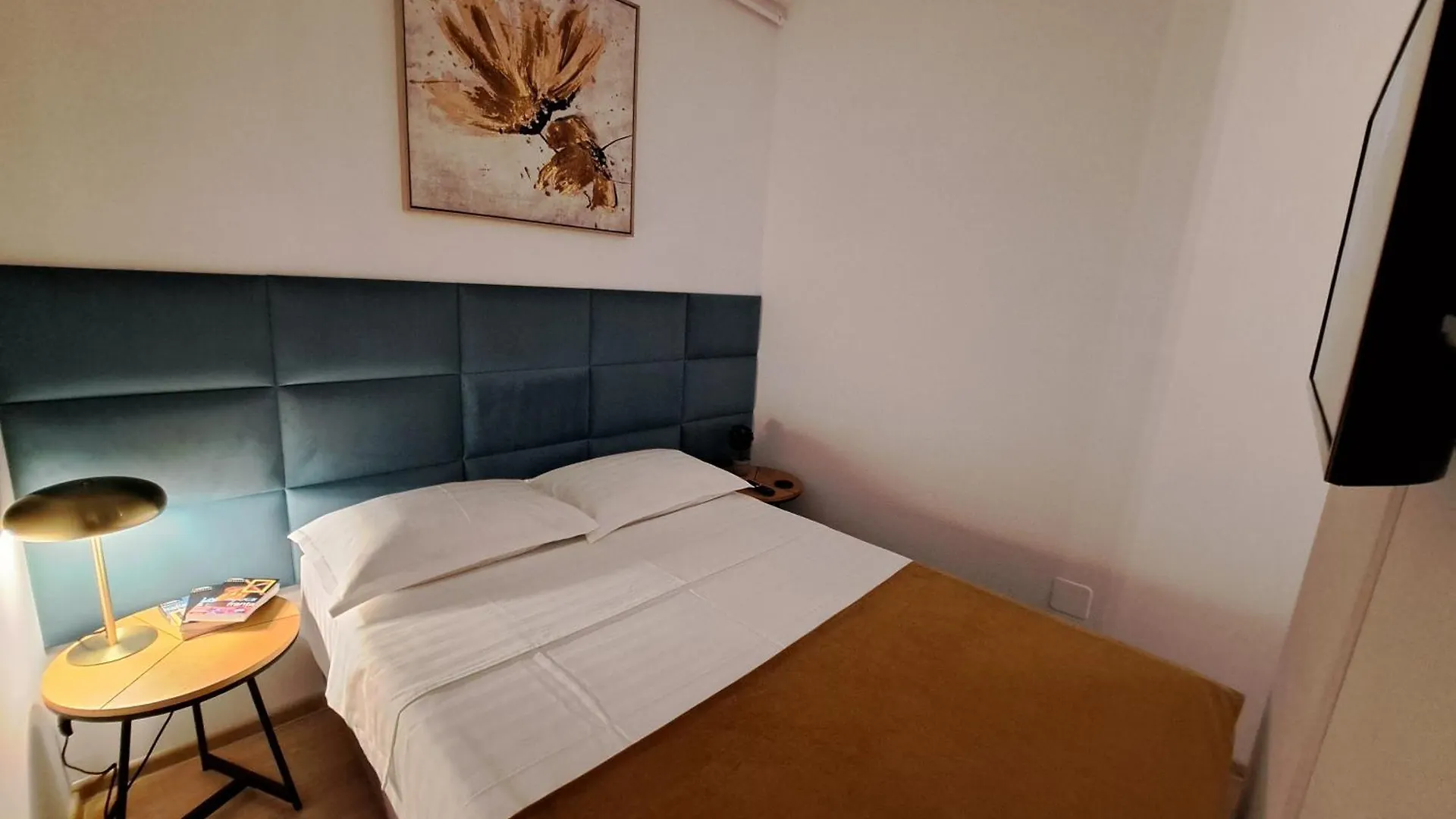 Irema Sunset View Studio Pallady Βουκουρέστι 0*,